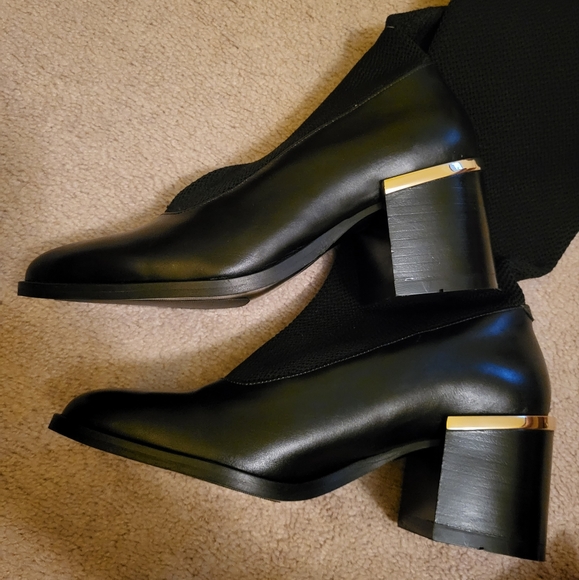 Universal Standard Lisbon Boots Size 9 - Picture 5 of 7